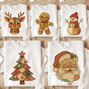 Puede incluir: Sudaderas blancas con diseños navideños festivos. Los diseños incluyen un reno, un hombre de jengibre, un muñeco de nieve, un árbol de Navidad y Papá Noel. Cada diseño presenta un estilo patchwork con varios colores y patrones, ideal para la temporada navideña.