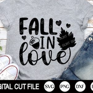 Fall in Love Svg, Arquivo de corte de outono, Thanksgiving Svg, Hello Fall Svg, Sinal de boas-vindas, Design de camisa de ação de graças, Dxf, Png, Arquivos Svg para Cricut