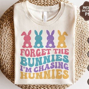 Oubliez les lapins que je chasse hunnies SVG, SVG de Pâques rétro, Groovy Easter Boy Shirt Gift, Sublimation Png, Svg Files For Cricut
