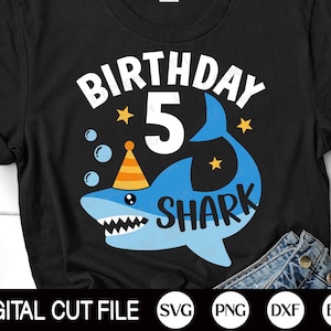 5e anniversaire de requin SVG, SVG d'anniversaire de requin, anniversaire de garçons Svg, cinquième anniversaire chemise, sublimation Png, fichiers Svg pour Cricut
