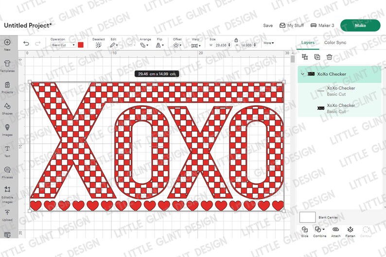 Pu&ograve; includere: Un design digitale delle lettere XOXO in un motivo a scacchi rosso e bianco. Le lettere sono contornate di rosso e sono circondate da una fila di cuori rossi.