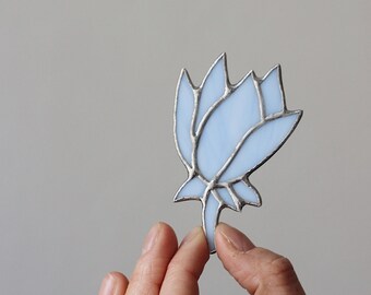 Blue flower stained glass brooch pin, Minimalist brooch,Plant brooch,Handmade jewelry for woman,Cute ornament for her, Glass flora accessory