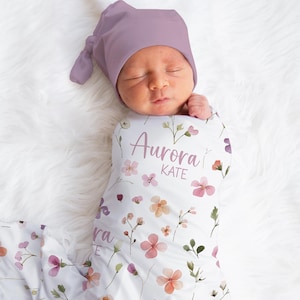 Personalized Wildflower Swaddle Blanket Floral Name Baby Blanket Newborn Baby Girl Coming Home Outfit Hospital Photo Outfit Baby Shower Gift