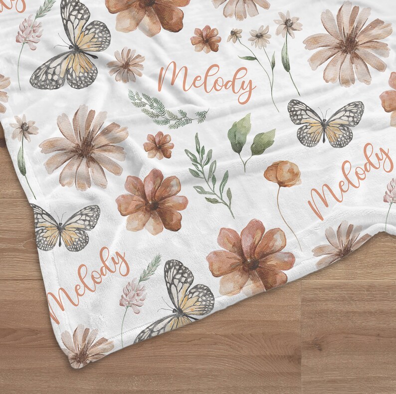 Custom Boho Flowers Baby Name Blanket, Personalized Baby Girl Floral Butterfly Swaddle, Wildflowers Swaddle, Newborn Gift, Baby Shower Gift bild 6