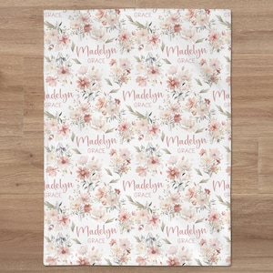 Custom Wildflower Baby Name Blanket Personalized Pink Flower Swaddle Hospital Blanket New Mom Gift Floral Boho Newborn Gift Baby Shower Gift bild 6