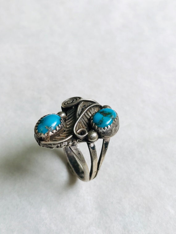 Vintage silver & turquoise ring. Vintage southwest