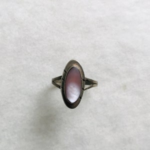 Vintage sterling & abalone pink abalone shell ring. Vintage silver ring. Abalone and Silver ring. image 2