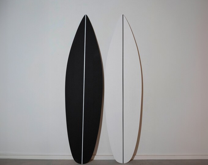Wooden Surfboard Wall Decor – Black & White Coastal Art, Handmade Beach House Decoration, Surf-Themed Wall Hanging