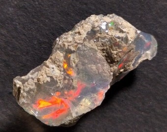 NATURAL ETHIOPIAN GOOD Quality Opal Raw Material Rough 5 Ct Gemstone Amazing Fire Ethiopian Opal Untreated Rough 20x9x7