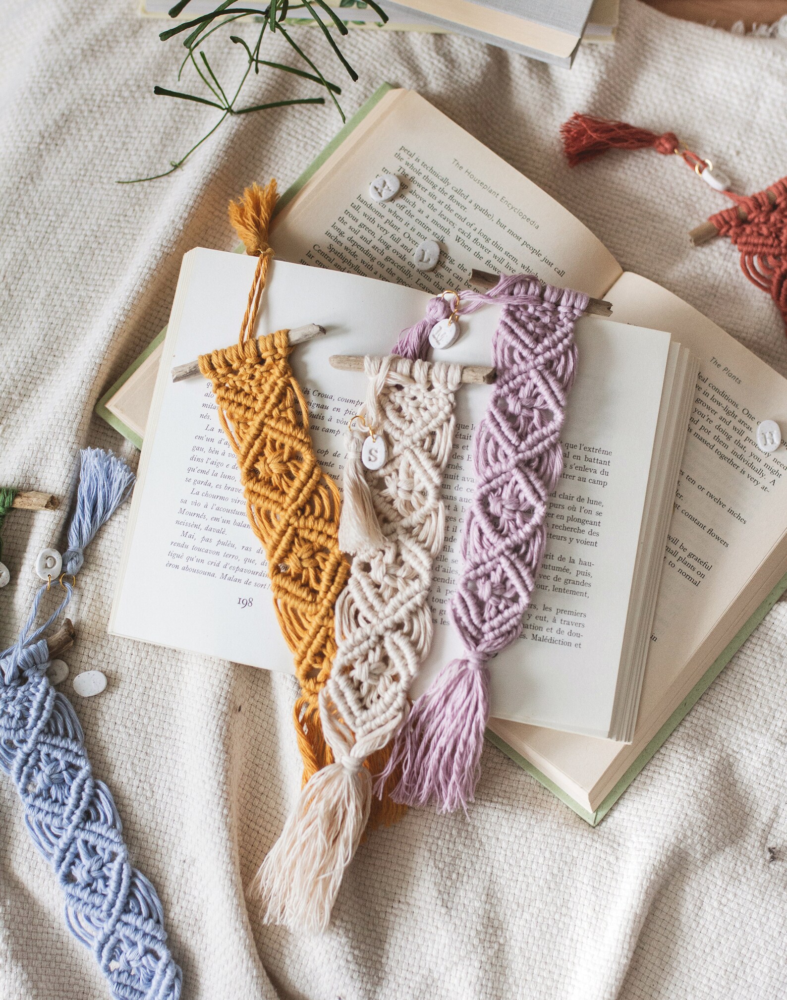 Signet à livre personnalisable en macramé Marque page coloré  Etsy France