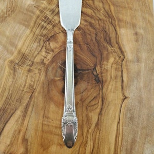 1847 Rogers Bro ButterMesser mit floralen Akzent auf Henkel