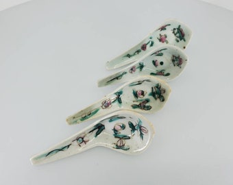 Antique Chinese/Asian Porcelain Soup Spoon Famille Rose, Rare 1930&#39;s Handmade Soup Spoons