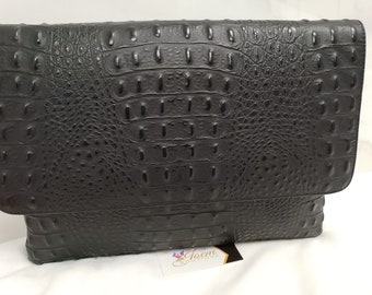 Genuine leather seashell black clutch