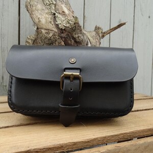 Sac ceinture * Funny Bag * noir * cuir * unique * pour hommes et femmes * cousu main *