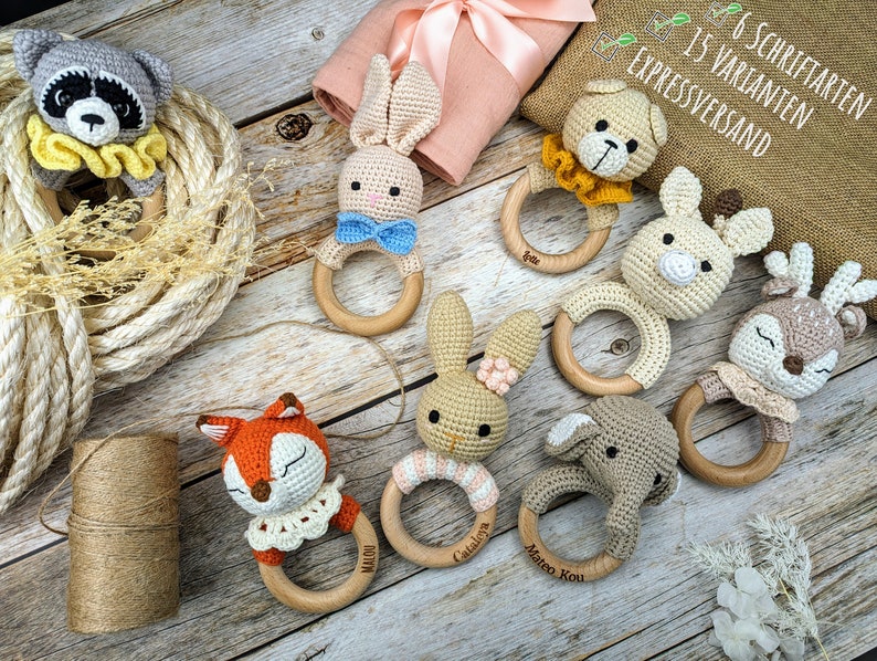 Crochet baby rattle with grip ring made of beech wood image 3