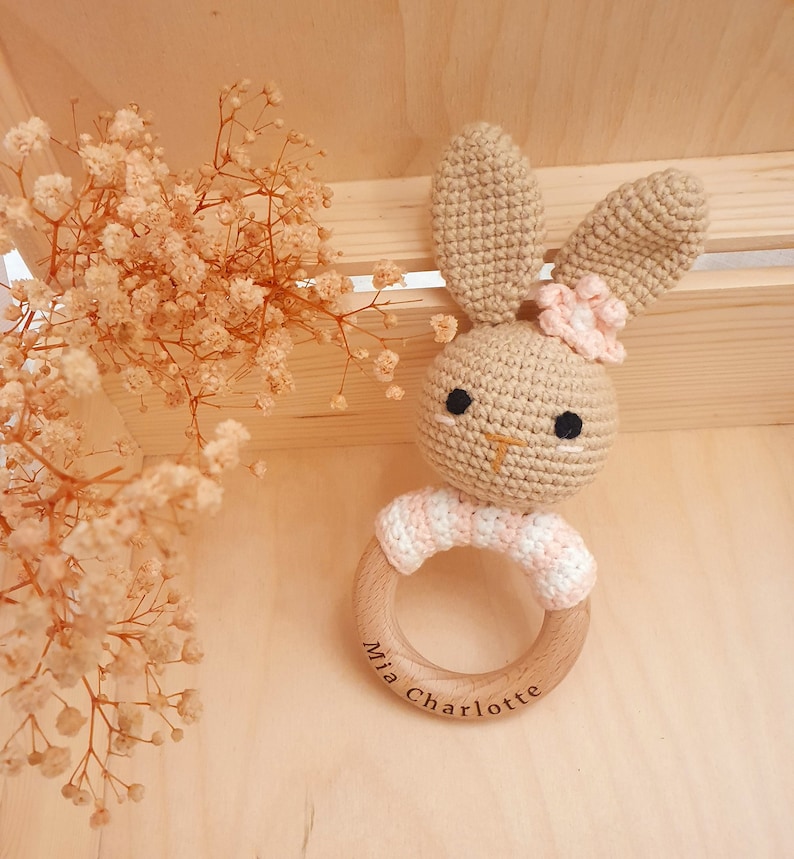 Crochet baby rattle with grip ring made of beech wood zdjęcie 6