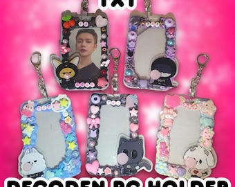 UCHWYT NA PC - Uchwyt na karty fotograficzne Decoden inspirowany TXT