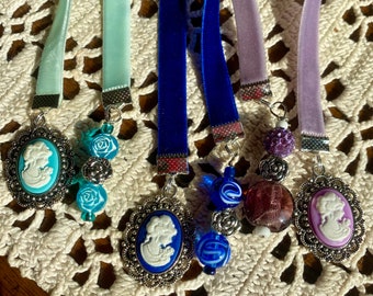 Cameo Velvet Bookmark: Beaded Page Marker, Book Lover Gift