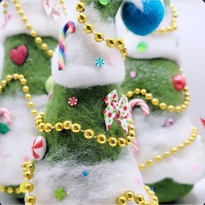 Whimsical Needle Felt Christmas Tree: Grinch Inspired Decor image 5