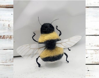 Needle Felt Honey Bee Decor: Summer Wreath Attachment or Ornament