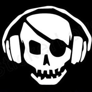 Death Skull Pirate Music Headphones Car Truck Window Bumper Vinyl Graphic Decal Sticker
