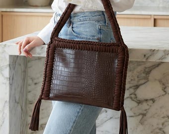 Handmade Brown Crocodile Shoulder Bag: Crochet Purse