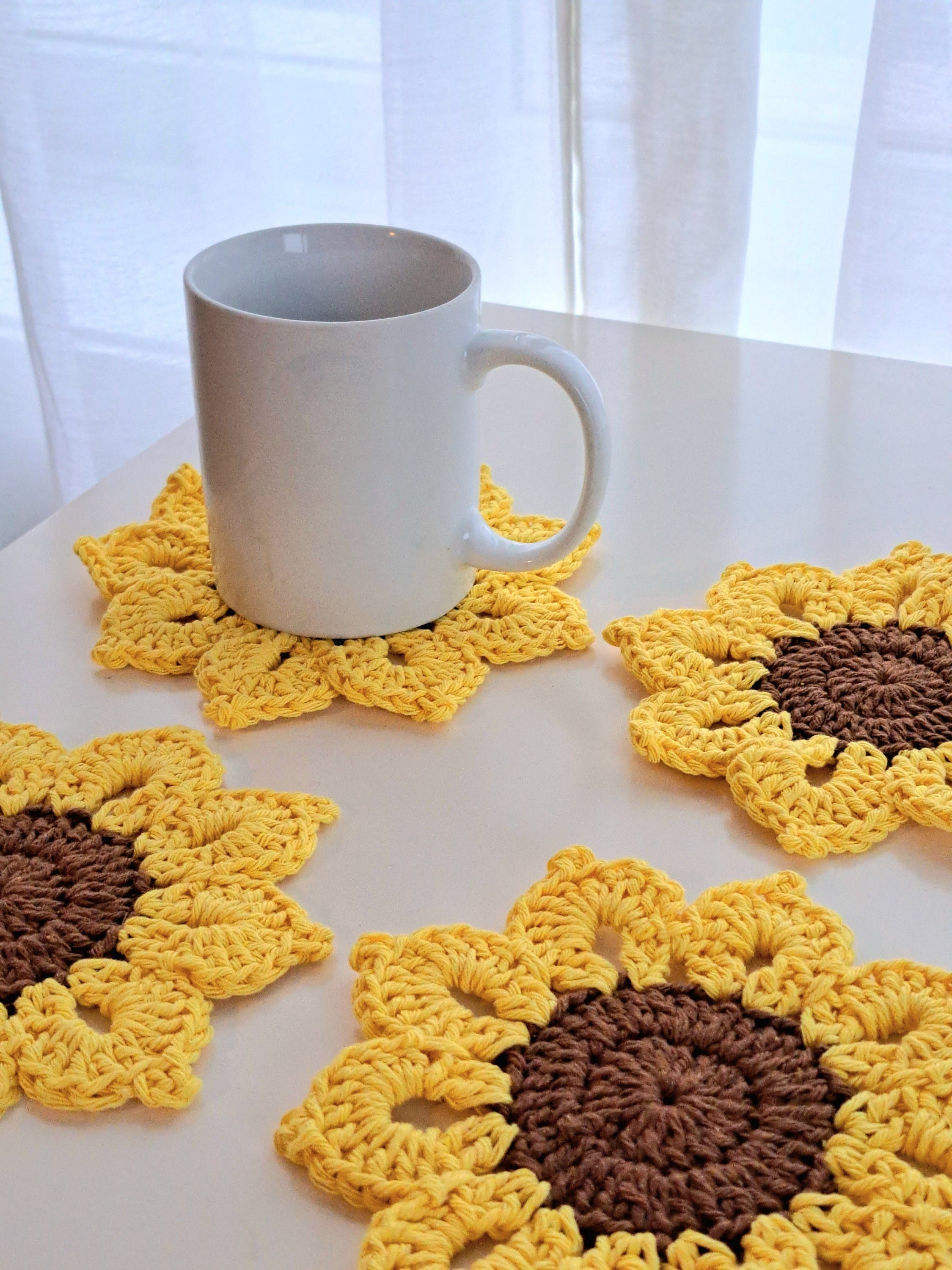 Farmhouse Sunflower Coasters, Crochet Trivet, Sunflower Trivet, Crochet Hot Pad, Knit Potholder, Rustic Farmhouse Kitchen Décor, Table Mat