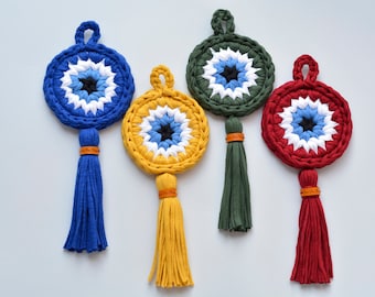 Crochet Evil Eye Charm Pattern, DIY Wall Hanging (PDF)