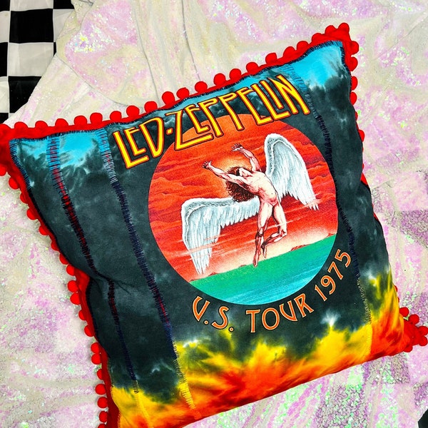 Led Zeppelin Tie Dye Paneled Red Velvet Throw Pillow / Rock N Roll Decoración del hogar