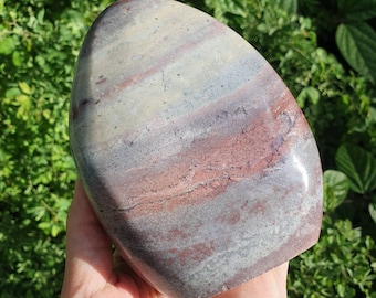 マダガスカル産のユニークな自立型赤、オレンジ、白のオーシャン