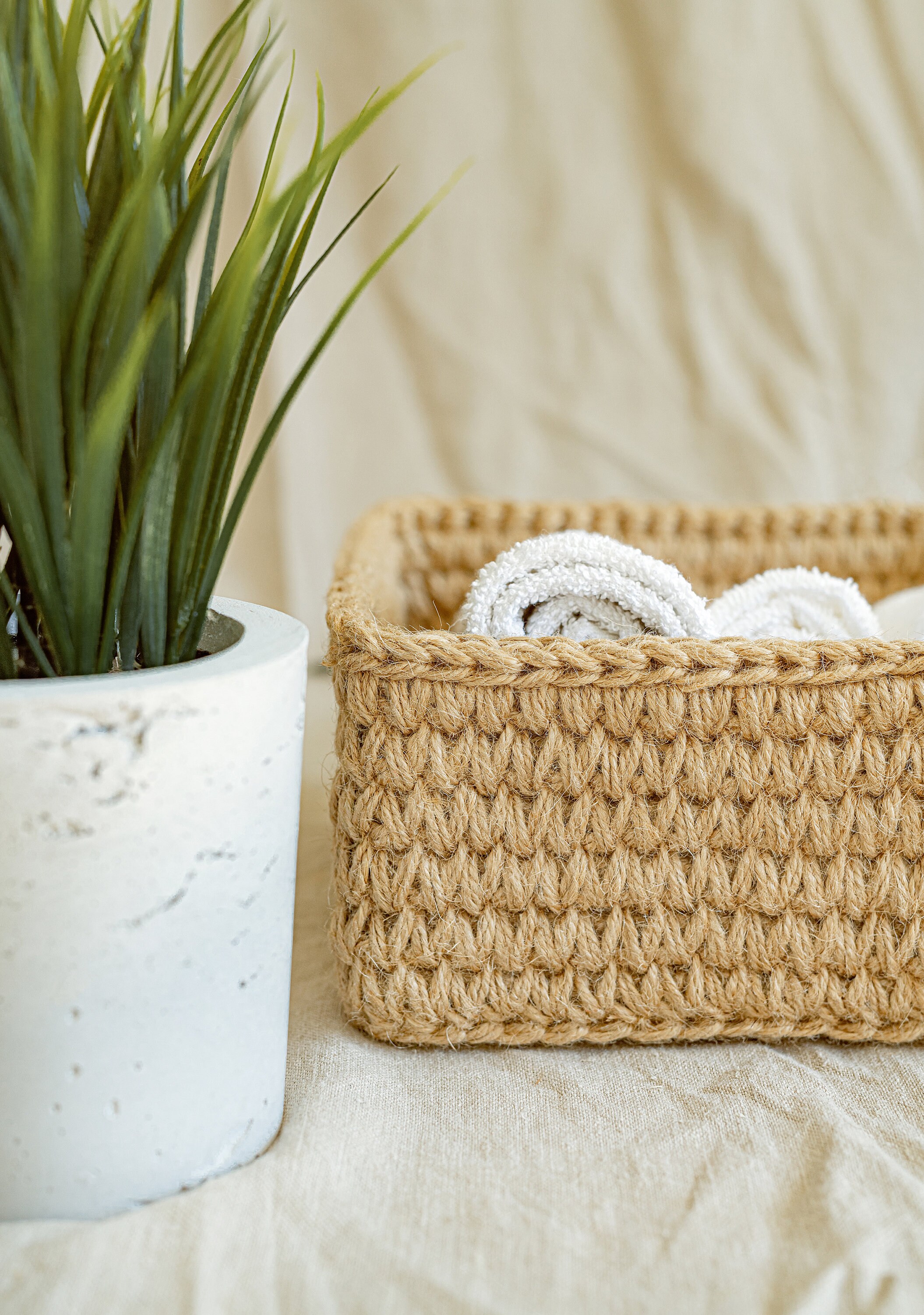 Cesta de almacenamiento cuadrada de ganchillo. Organización | Etsy