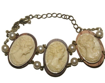 Wood Cameo Bracelet Vintage Inspired Resin & Bronze Chain