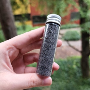 Black Witches Salt - 20ml Screw Top Glass Jar