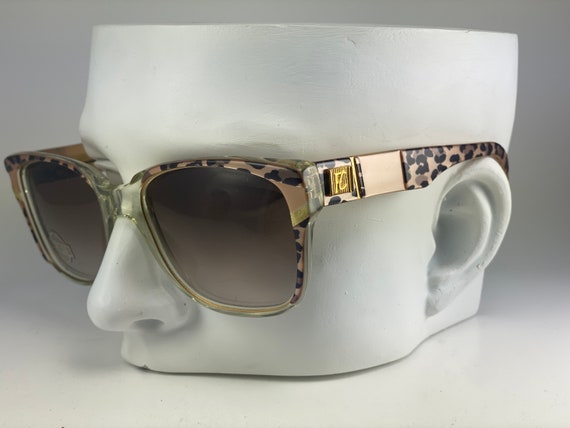 Vintage Carven Sunglasses Made in Paris - image 4