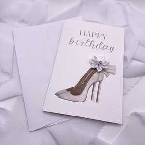 4 x 6 po, carte d'anniversaire pour elle, carte d'anniversaire pour chaussures, carte de joyeux anniversaire, carte 3D, carte minimale, carte d'anniversaire, carte de chaussures, carte de voeux