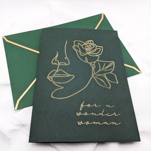 Carte de voeux Wonder Woman 5 x 7 pouces, carte de voeux femme, carte de feuille d'or, feuille d'or, Wonder Woman, carte minimale, carte de voeux
