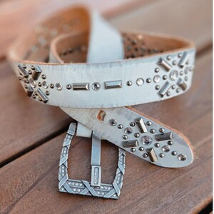 Vintage Rhinestone Western Cowgirl Belt White 1996 Silver Buckle Silver Studs Bemous Rhinestone Belts for Women Silver Cowgirl Belt at  main image 3