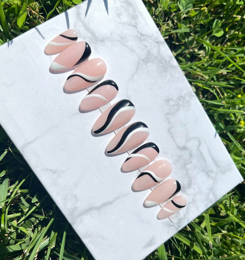 Abstract Nails Black and White Lines and Swirls Fake Nails Etsy