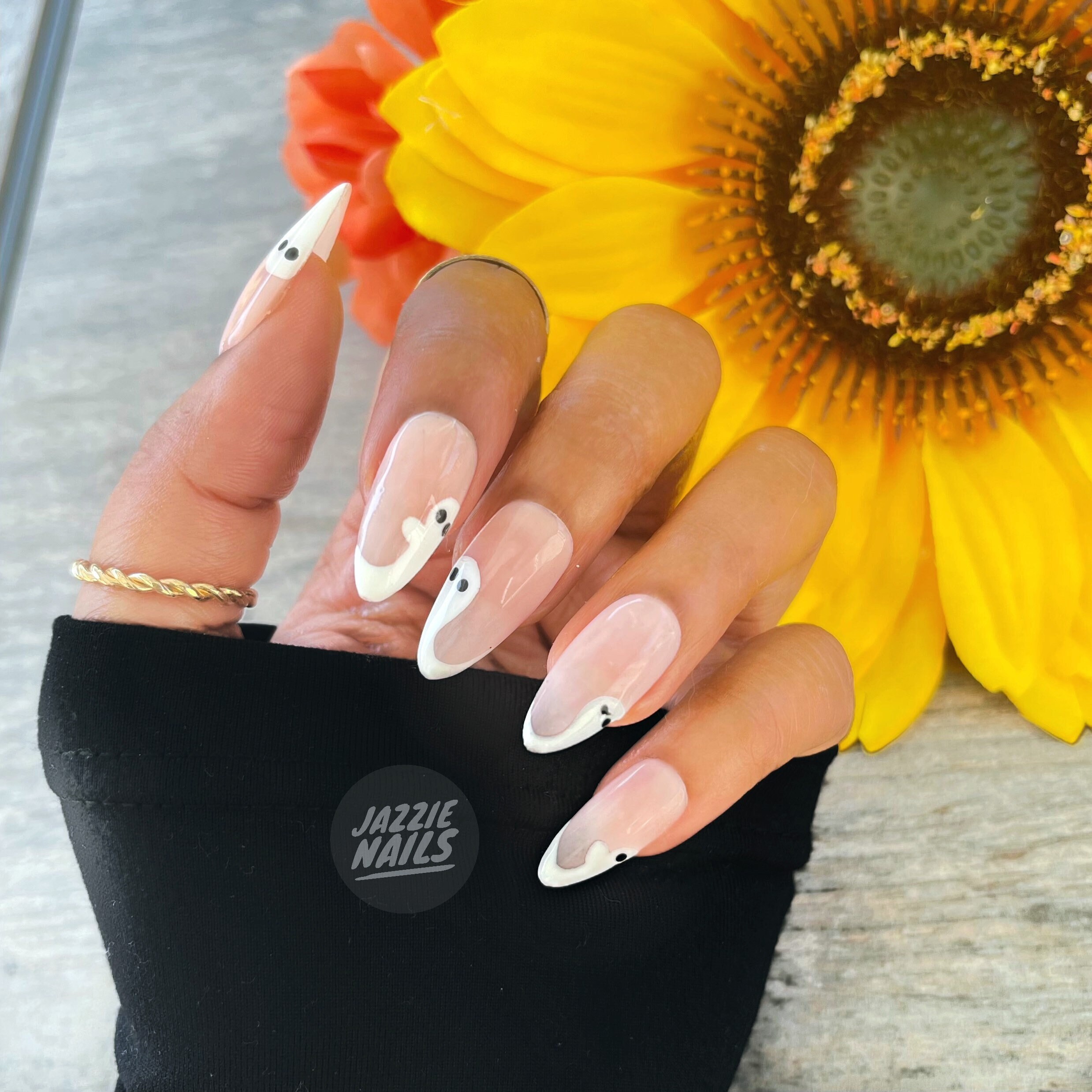 Ghost press on nails | ghost tips | Halloween nails