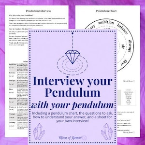 Puede incluir: Una guía imprimible en morado y blanco para entrevistar a tu péndulo. La guía incluye un gráfico de péndulo, preguntas para hacer e instrucciones sobre cómo entender tus respuestas. El texto incluye la frase "Entrevista a tu péndulo con tu péndulo".