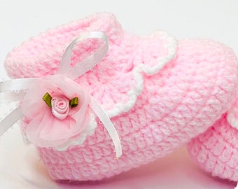Digital PDF Crochet Pattern: Easy crochet baby booties, crochet baby shoes with follow along video tutorial by Crochet for Baby patterns