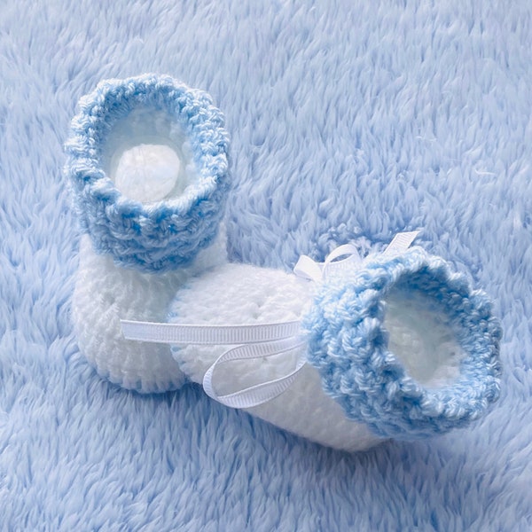 Digital PDF Crochet Pattern: Super Cute Noah crochet baby booties, cuffed shoes pattern various sizes with video tutorial - Crochet for Baby