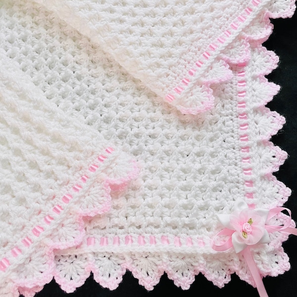 Digitaal PDF-haakpatroon: gehaakt babydekenpatroon met eenvoudige sneeuwklokjessteek en eenvoudige rand met video-tutorial van Crochet for Baby