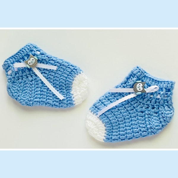 Digital PDF Crochet Pattern: Crochet baby socks, shoes or cuffed booties pattern for boys and girls with video tutorial by Crochet for Baby