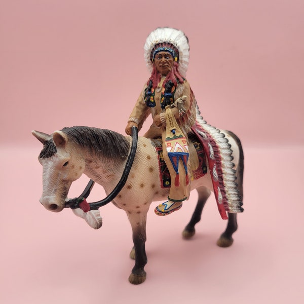 Collectible Retired Schleich Sioux Chief on Horse No. 70300 Action Figure, Loose