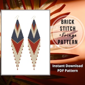 Op de afbeelding: Een digitaal downloadpatroon voor brick stitch oorbellen met franjes. De oorbellen zijn rood, wit, blauw en goud. Het patroon is direct te downloaden.