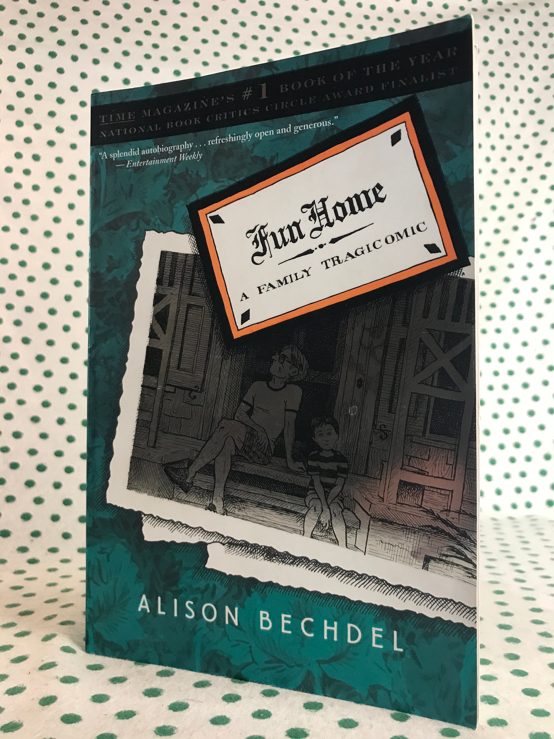 Fun Home: By Alison Bechdel