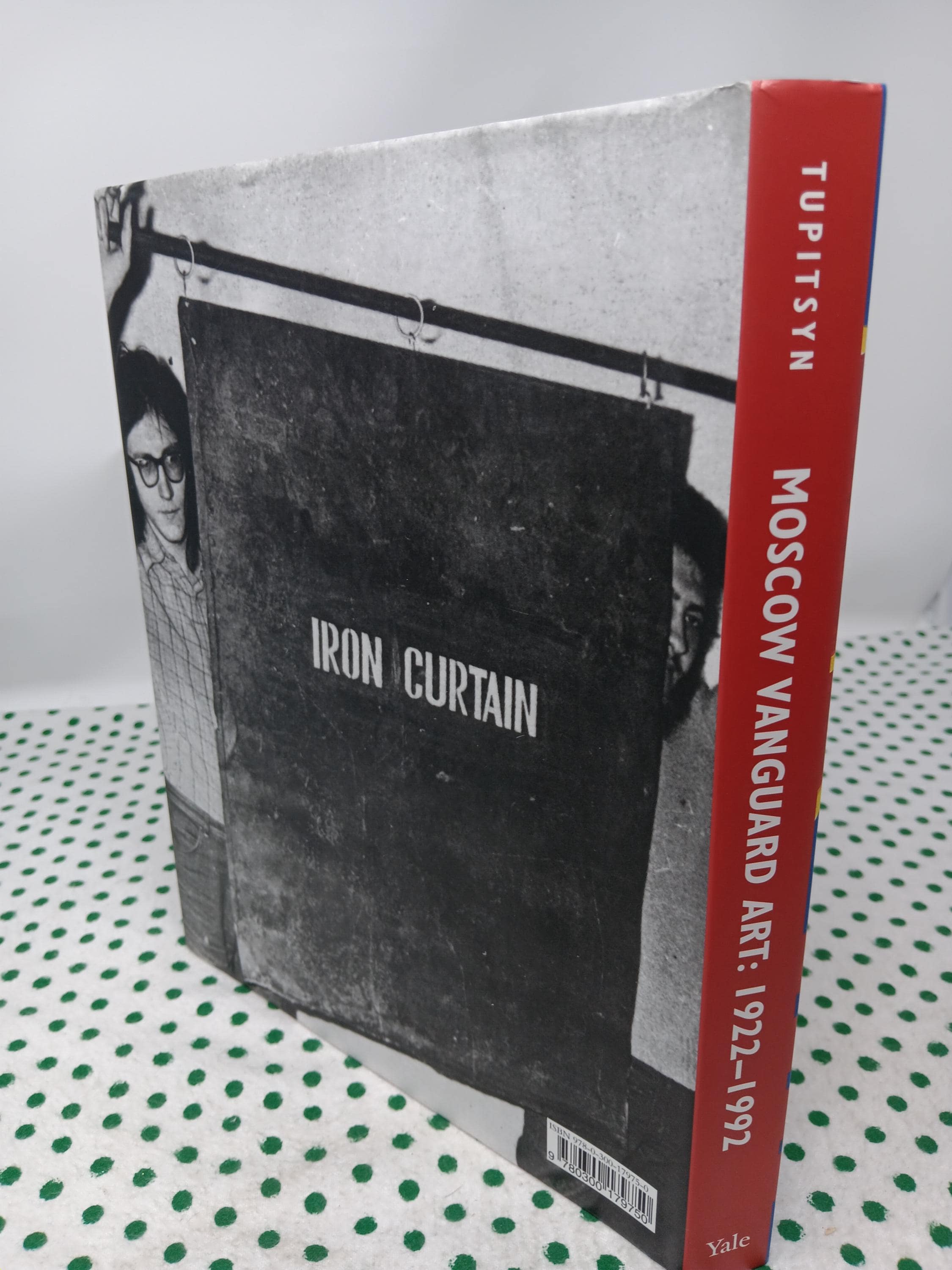 Moscow　アート　本 Moscow Vanguard Art 1922-1992 by Margarita Tupitsyn Hardcover Art