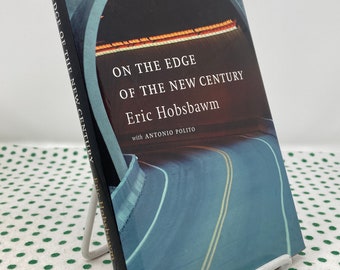 À la lisière du nouveau siècle d'Eric Hobsbawm, couverture rigide