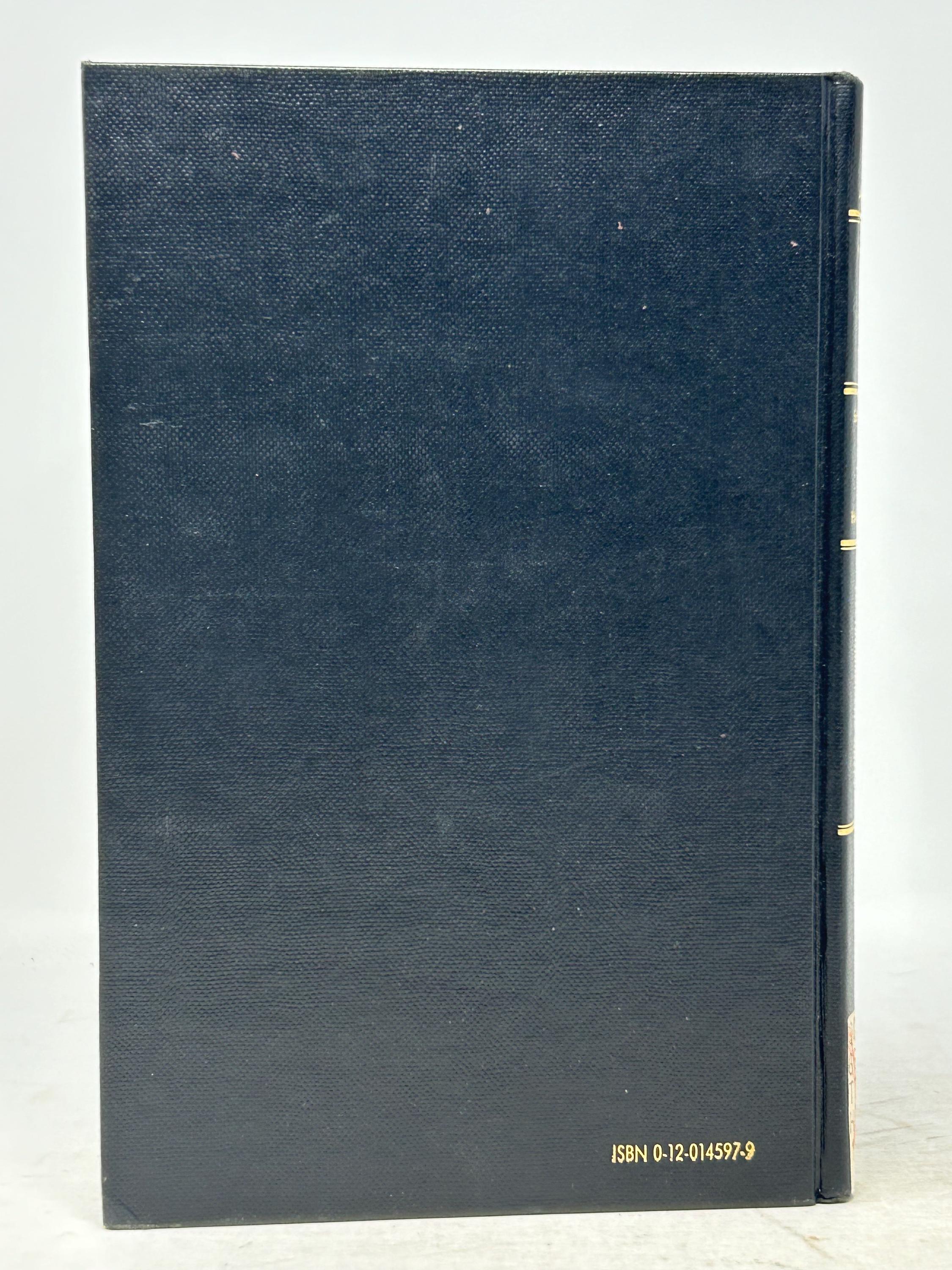 洋書 Radiation of Nonsinusoidal Electromag Radiation of Nonsinusoidal Electromagnetic Waves Vintage Hardcover
